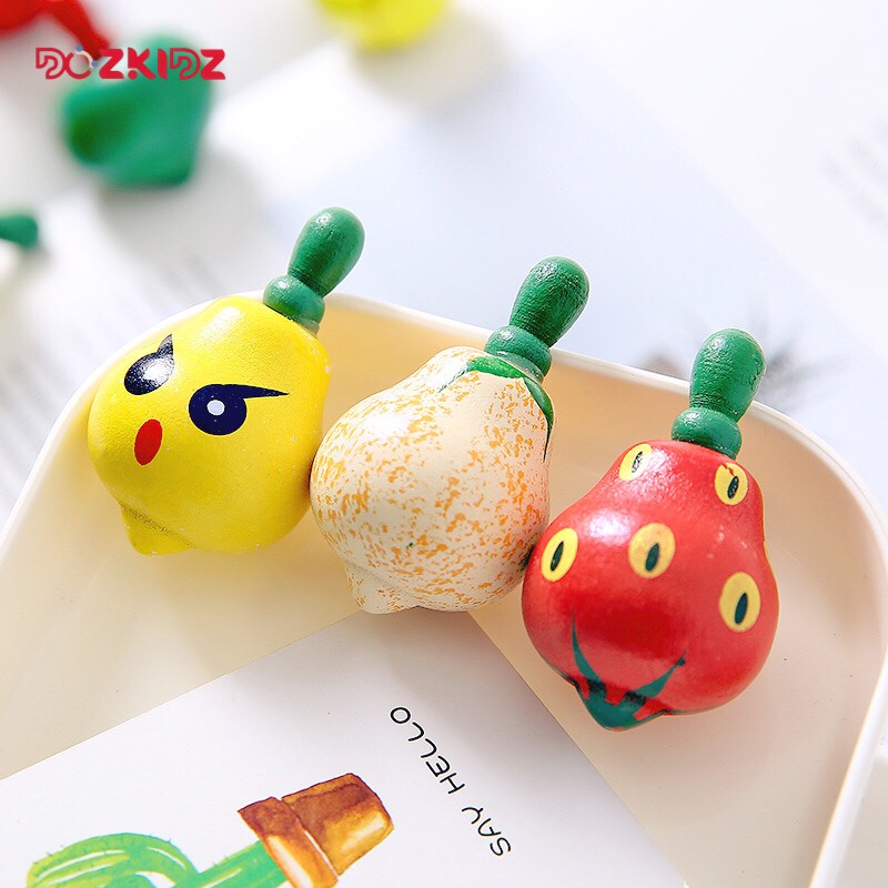 Đồ chơi gỗ Set 3 con quay hình trái cây phát triển kỹ năng vận động cho bé- DOZKIDZ