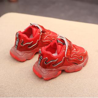 Giày thể thao có đèn LED cho bé