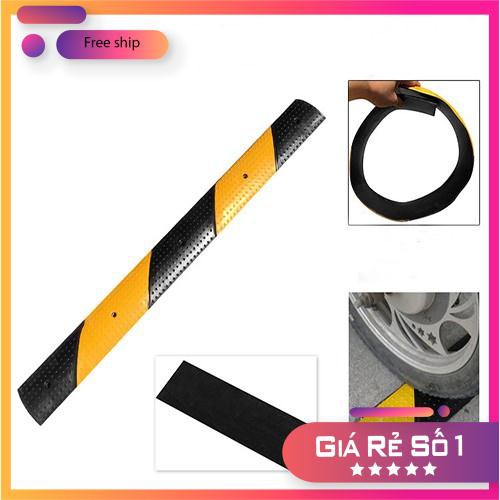 Gờ giảm tốc cao su dùng giảm tốc độ xe máy chịu lực 5 tấn