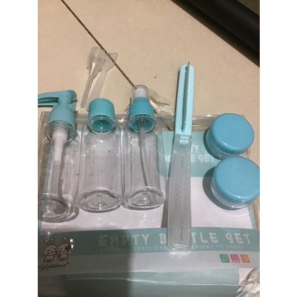 Bộ chiết mỹ phẩm du lịch mini 6 chi tiết