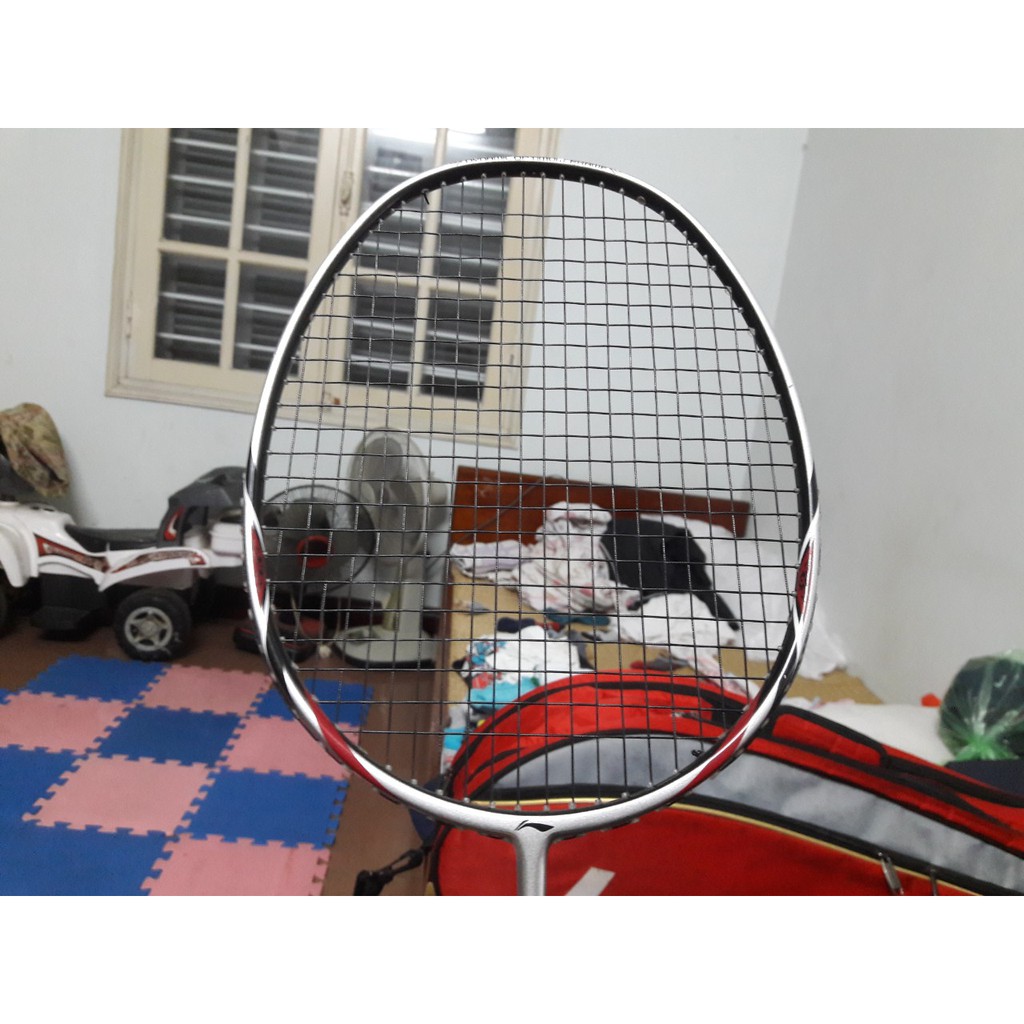 Vợt cầu lông Lining khung cacbon