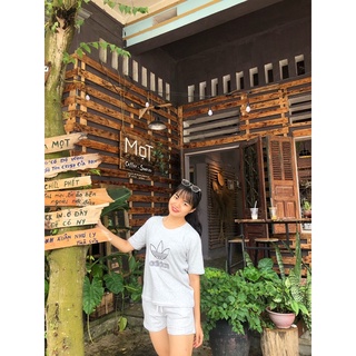 Set bộ thể thao Nữ cộc tay cổ tròn Adidas trước ngực và chéo