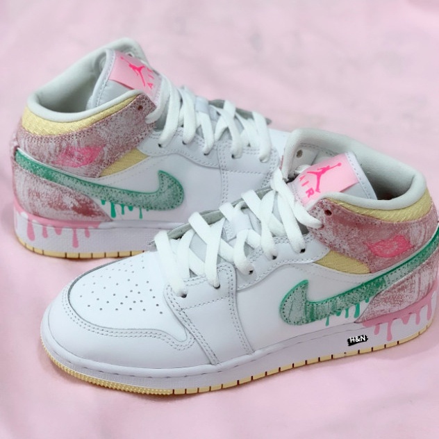 GIÀY NIKE AIR JORDAN 1 MID SE GS ICE CREAM