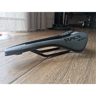 Yên xe đạp thể thao Racework Ultralight CRMO