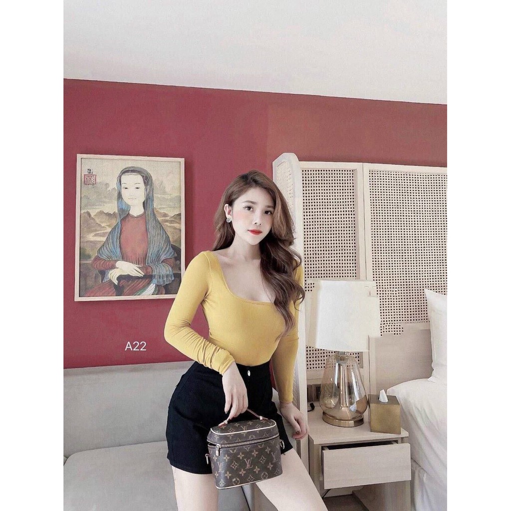 Áo thun lụa croptop dài tay cổ vuông rộng siêu hot sang chảnh