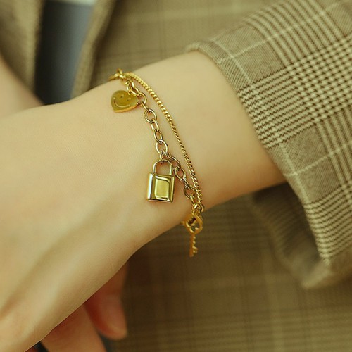 Lắc Tay 2 Tầng Hình Ổ Khóa Titan Ko Đen TT 3195