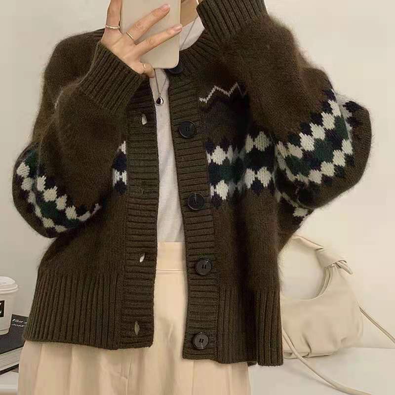 Áo khoác cardigan bằng vải lông cừu mềm mại kiểu dáng thời trang | BigBuy360 - bigbuy360.vn