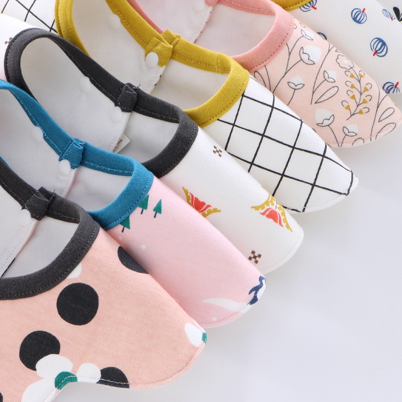 Yếm hoa tròn, yếm xoay 360 độ cho bé siêu xinh