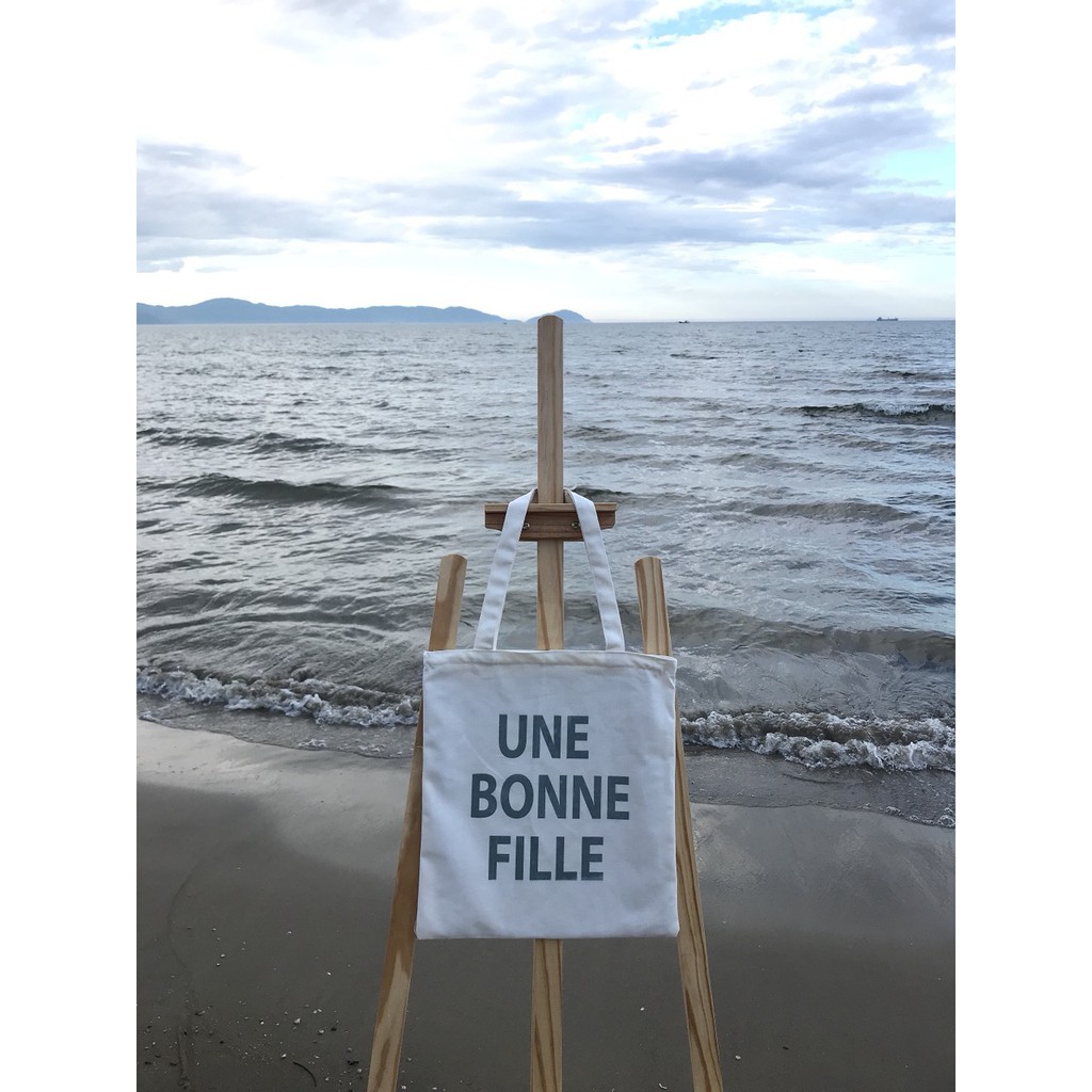 Combo 10 chiếc tote kem mộc chỉ 350k