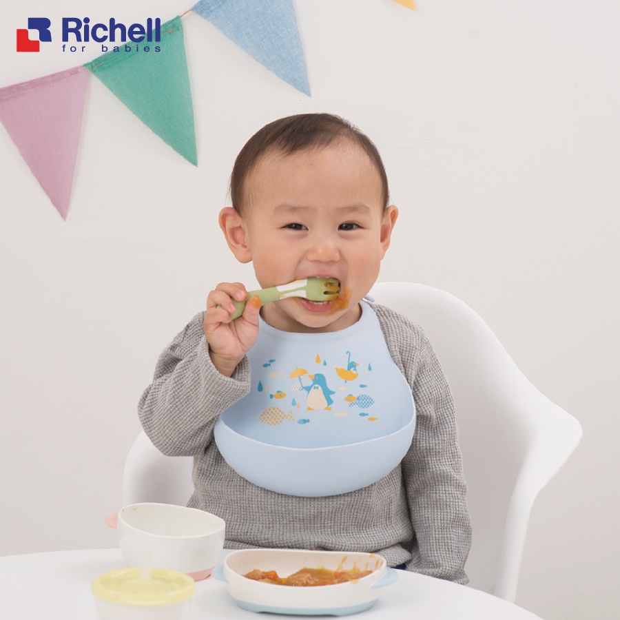 Yếm ăn dặm Richell silicone