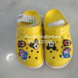 Dép sục kèm 6 stickers/ jibbits(form hơi nhỏ)