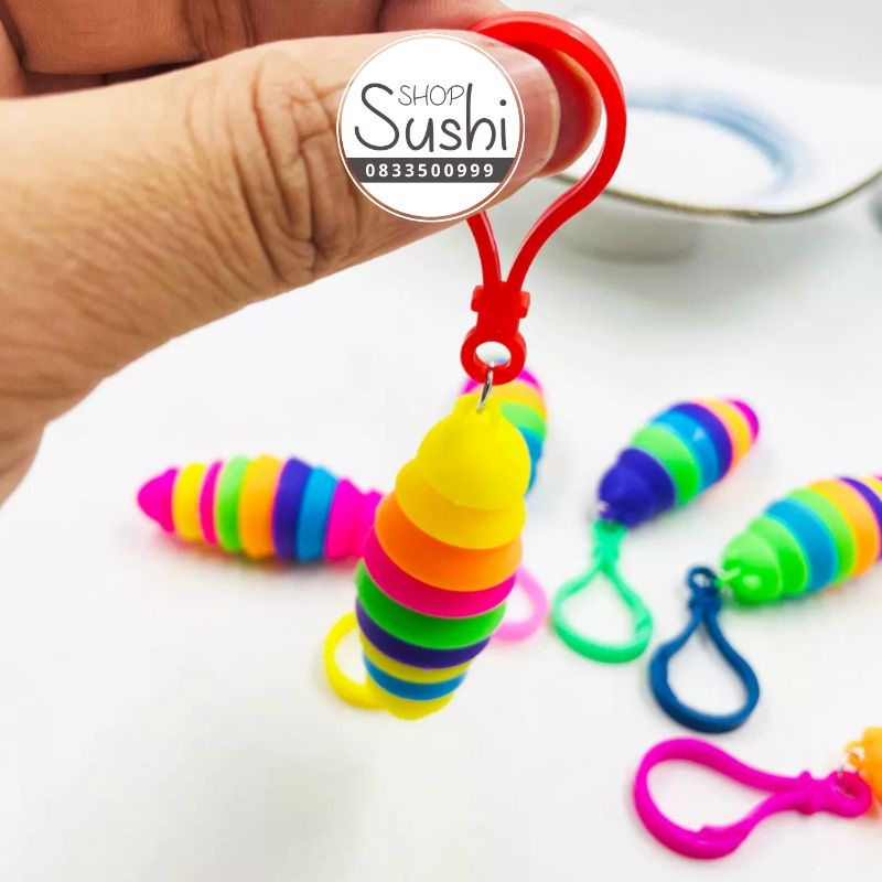 Móc chìa khóa hình con sâu nhiều màu
