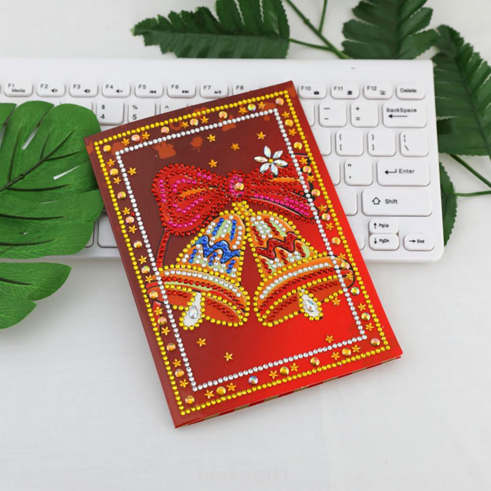 Bộ 4 Tranh Đính Đá Tự Làm Hình Ông Già Nô En Đáng Yêu