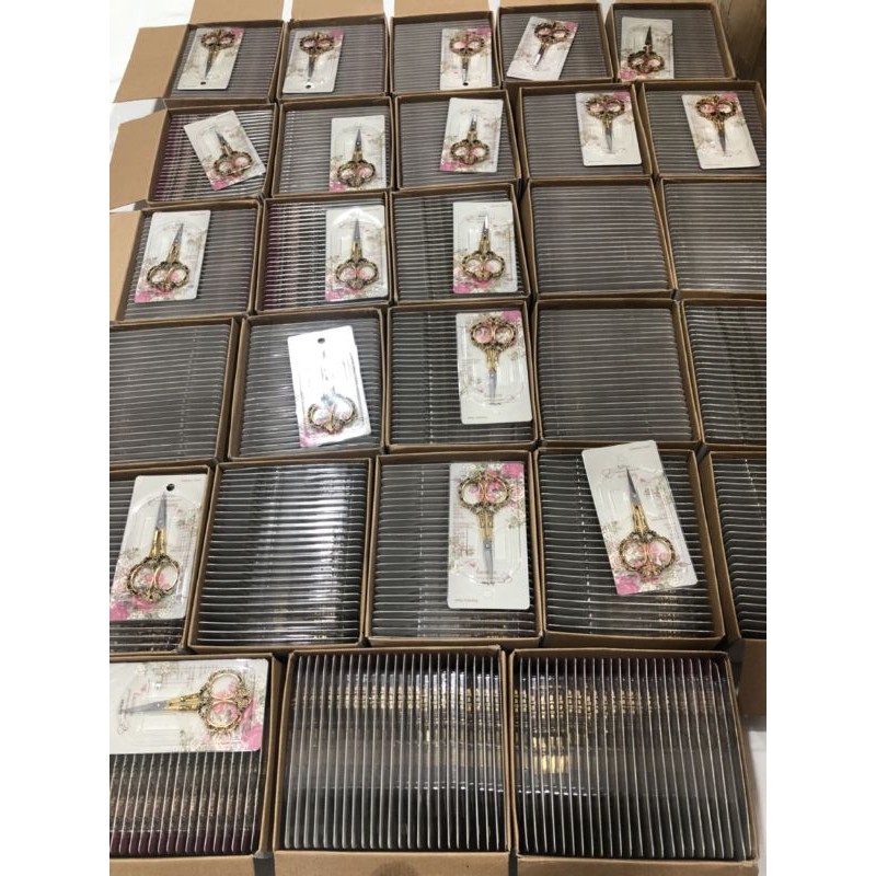 Kéo cắt phom hoàng cung