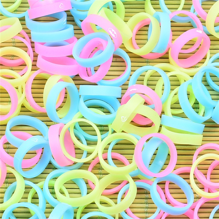 Nhẫn Silicon Dạ Quang Chống Trượt Dễ Thương Cá Tính