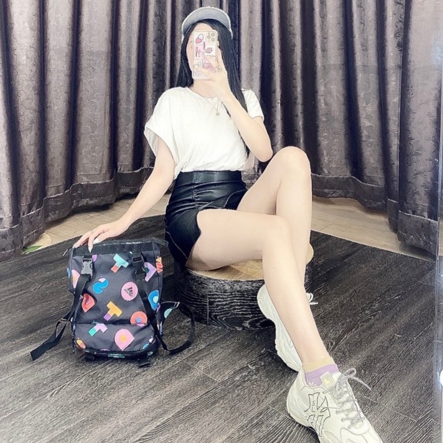 Balo / Túi Đeo Chéo 2in1 Thời Trang X Leg Dots Graphic Convertible Bag Full Tag Code