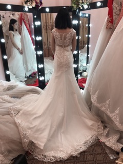 Thanh lí váy cưới
