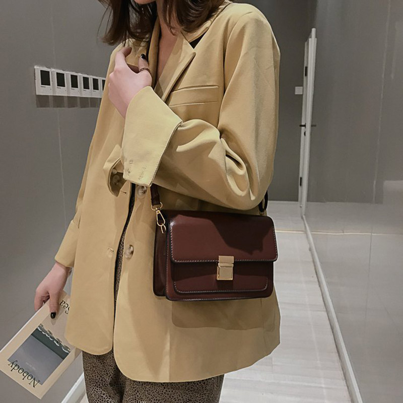 Túi đeo chéo IELGY thời trang năng động phong cách Hàn Quốc dành cho nữ