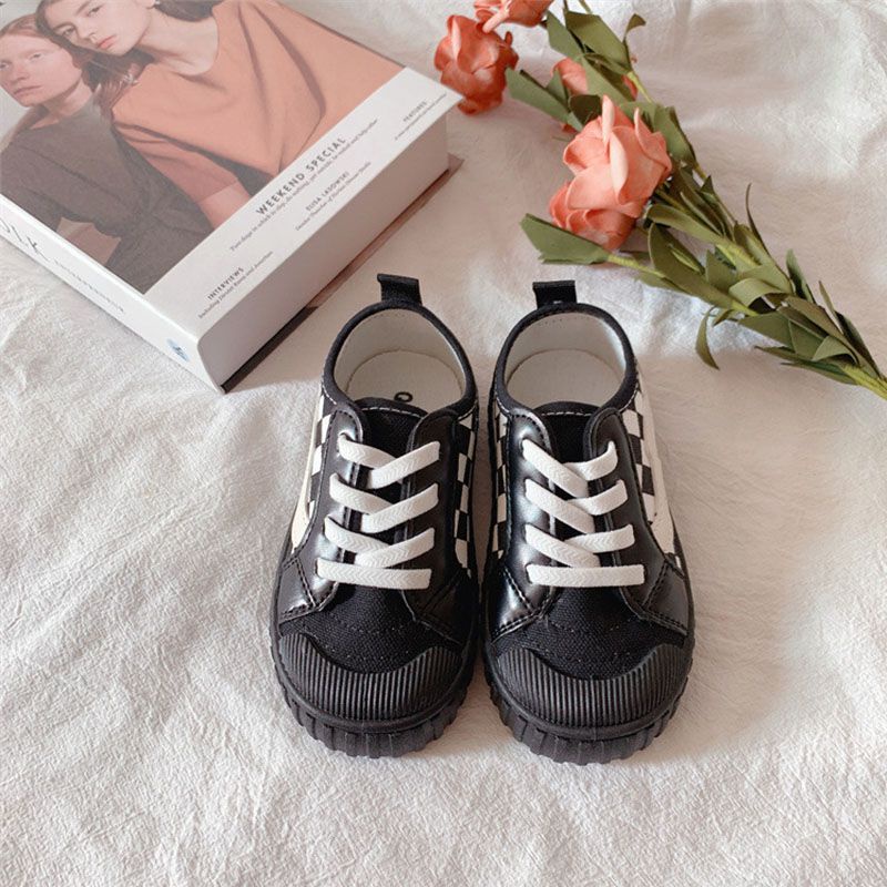 Giày Thể Thao Vải Bạt Đế Mềm Thời Trang Cho Bé