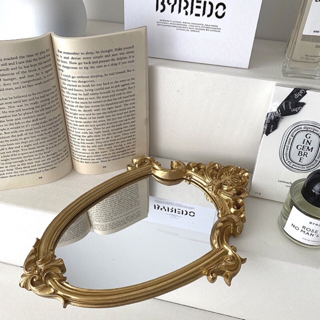 Gương vàng vintage