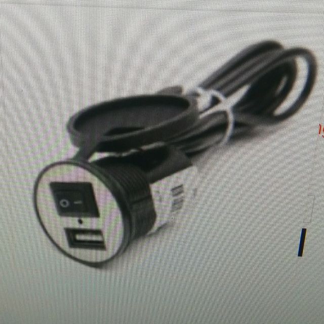 Sạc xe máy có công tắc