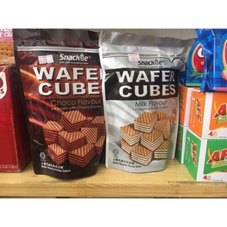 Bánh xốp sô cô la Wafer Cubes Snackie