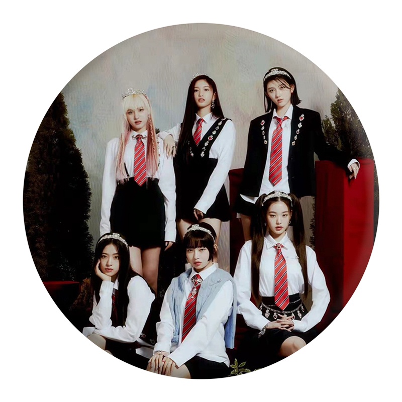 Huy Hiệu Cài Áo Hình Tròn In Hình Các Thành Viên Nhóm Nhạc KPOP IVE LOVE DIVE