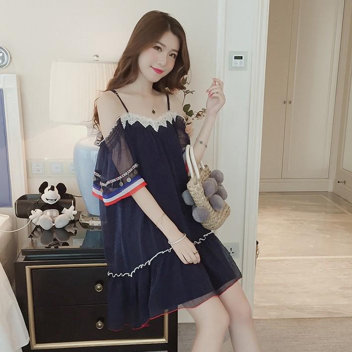 Đầm chiffon hở lưng cổ thuyền