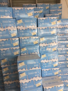 Bánh bông lan cuộn  phomai milk