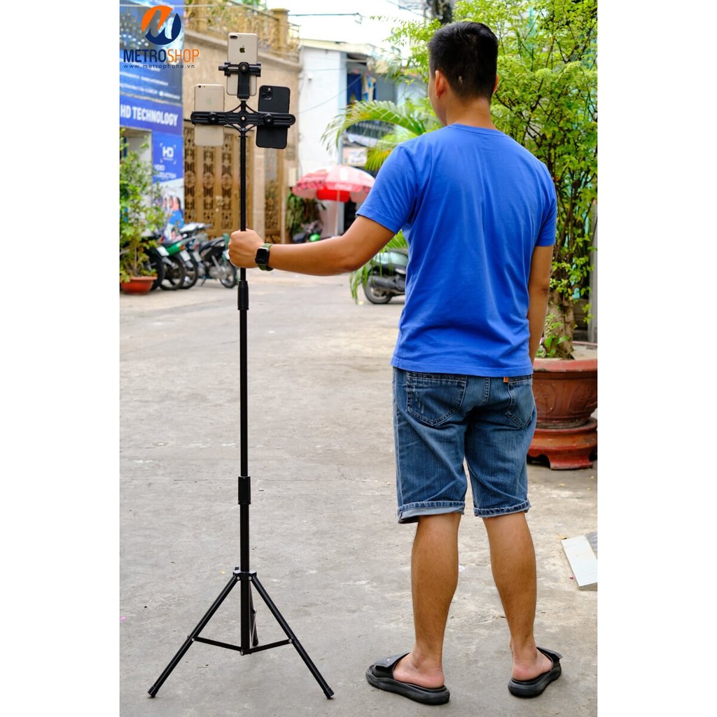 Bộ gắn điện thoại đèn LED và Mic Livestream