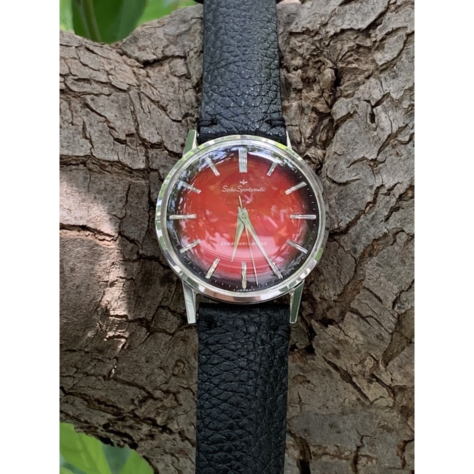 Đồng hồ nam SEIKO SPORTSMATIC mặt đỏ