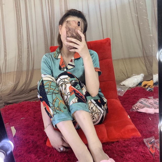Bộ ngủ dài satin