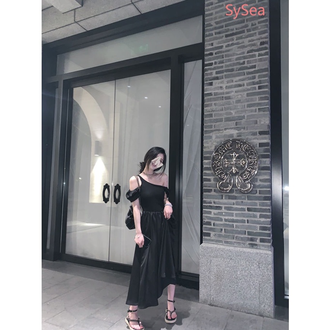 Đầm Đen Bất Đối Xứng Thời Trang Mùa Hè