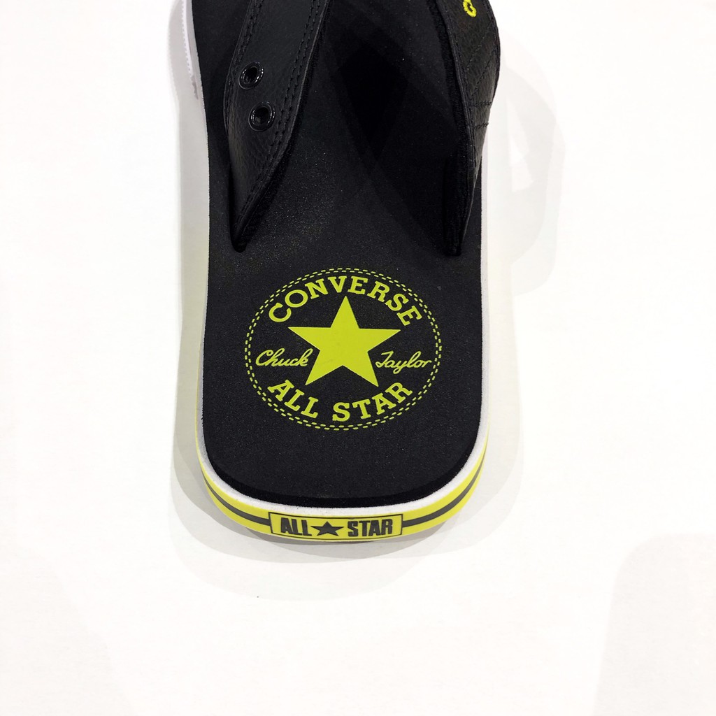 Dép Converse đen vàng xỏ ngón