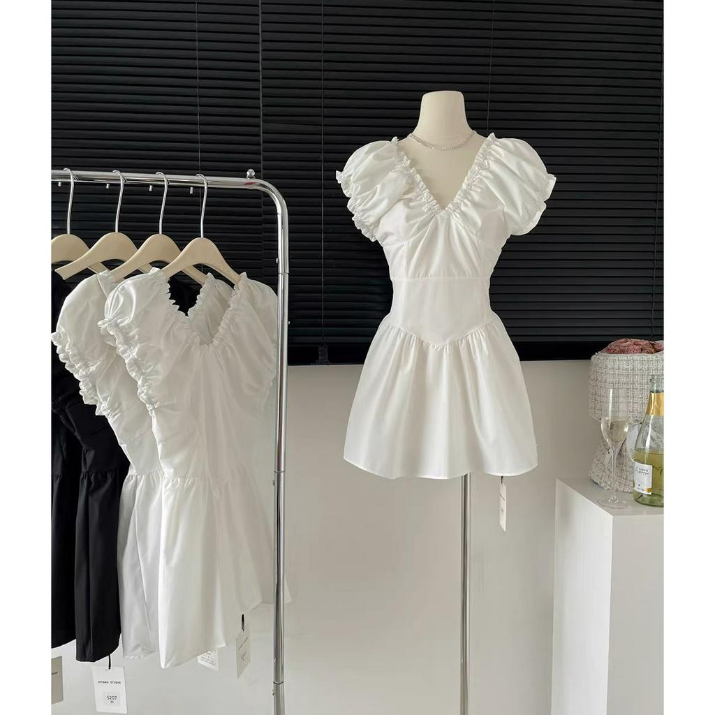 Váy dáng ngắn cổ V cánh tiên nữ tính . Mặc được 2 kiểu trễ vai và cổ cánh tiên mã 043 SINSIN SHOP