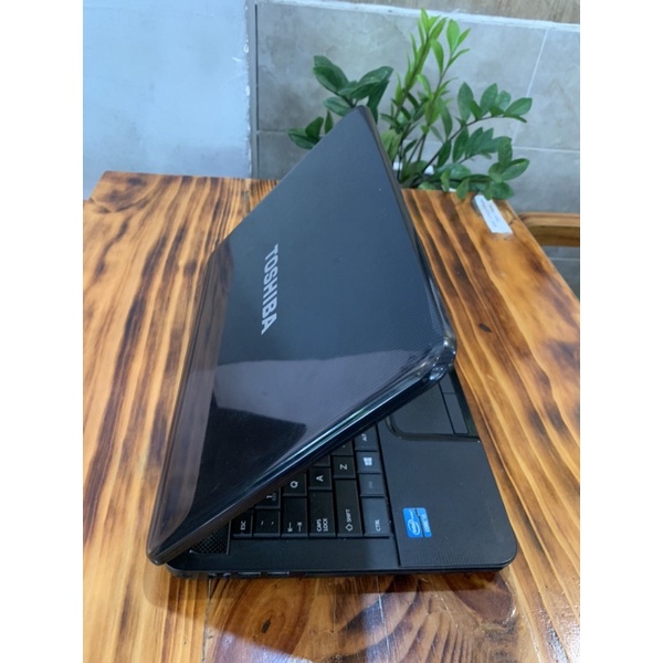 Laptop core i3 thế hệ 2, ram 4gb, ssd 60gb + hdd 320gb màn 14.0 inch nhỏ gọn