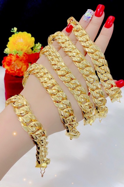 Lắc tay nam kiểu bọng màu vàng 18 cao cấp mẫu mới về