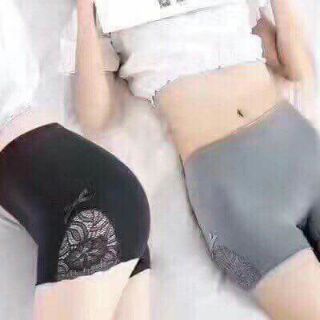Quần mặc váy độn mông