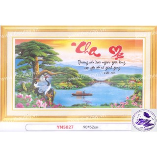 Tranh đính đá phong cảnh Cha Mẹ. Kích thước: 91x53cm