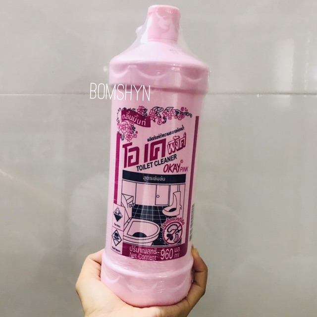 NƯỚC TẨY BỒN CẦU NHÀ VỆ SINH OKAY THÁI LAN 960 ML