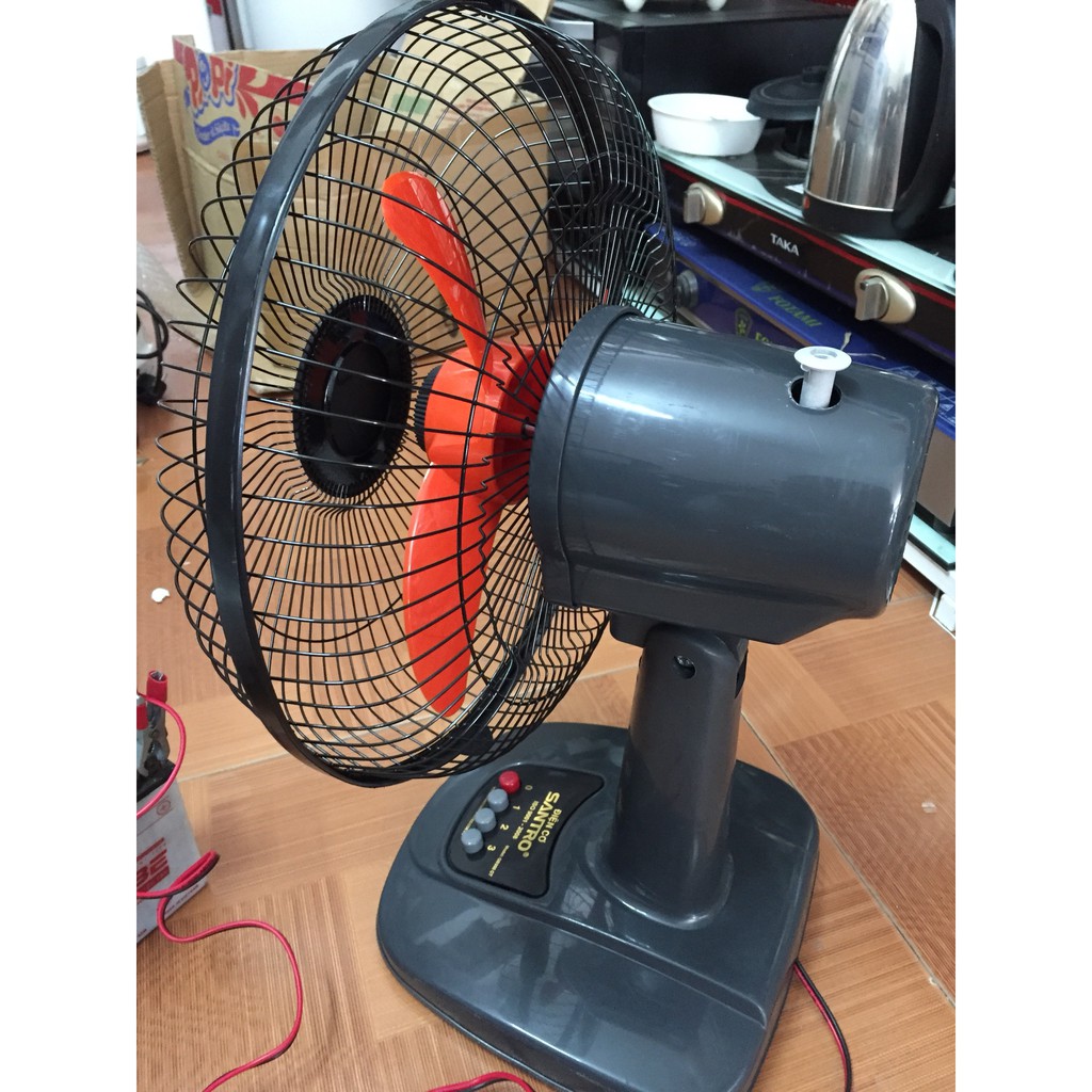 QUẠT ĐỂ BÀN KẸP BÌNH ẮC QUY 12V Loại có tút năng