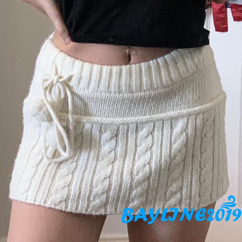 Chân Váy Ngắn Dệt Kim Eo Thấp Thiết Kế Dây Rút Bên Hông Trang Trí Bóng Lông Cho Nữ