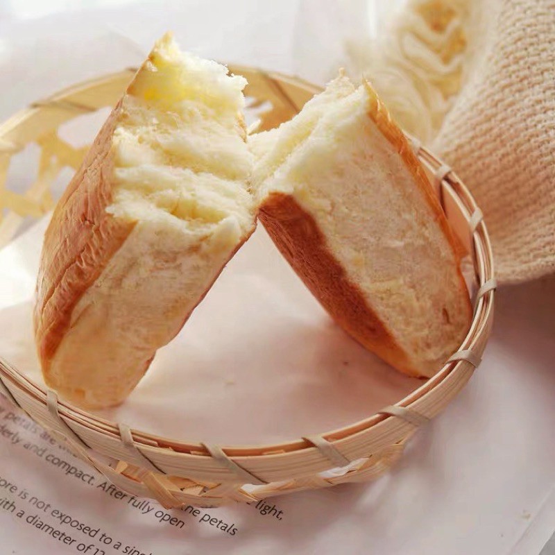 Bánh mì dài bơ sữa