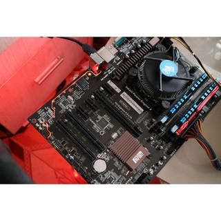 Mainboard Colorful B85 4 khe ram full size ATX
