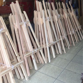 Giá vẽ tranh trưng bày.Kích thước:60cm×130cm