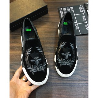 Giày slipon nam logo thêu ong
