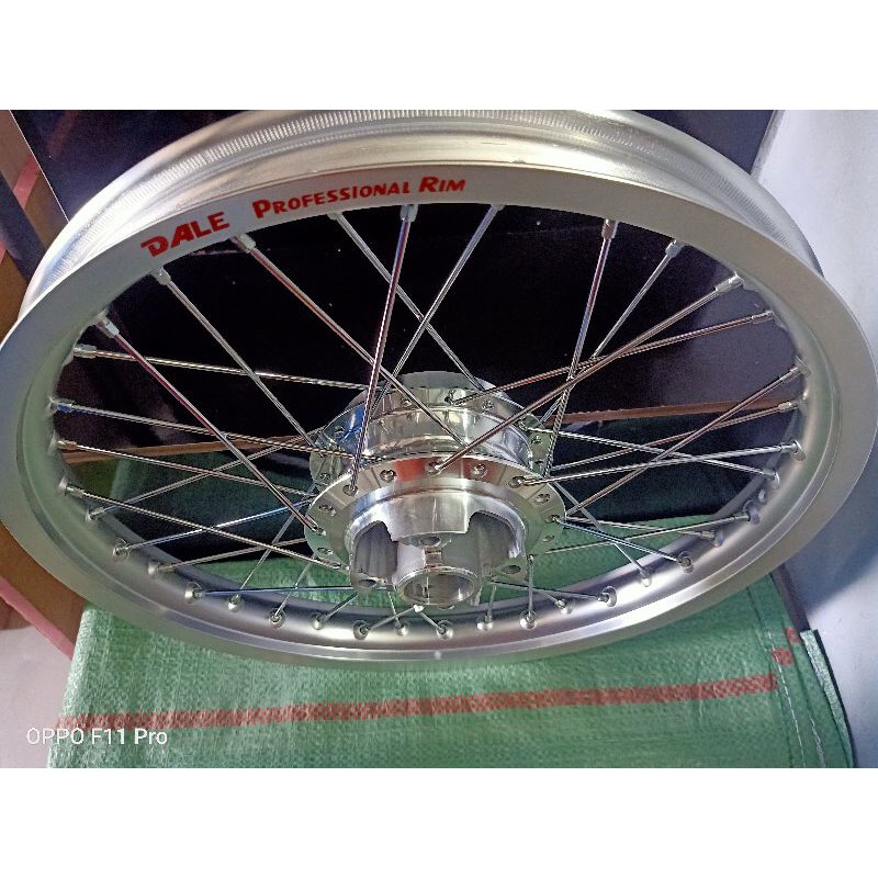 bộ bánh căm exciter 150