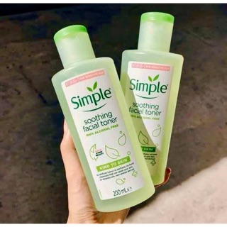 Nước hoa hồng ( Toner) Simple Kind To Skin Soothing Facial Toner