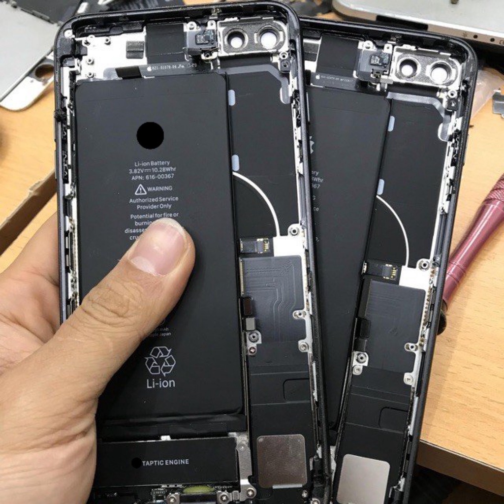 Cụm lưng IP 8 Plus tháo máy, không main và không camera, lưng bể như ảnh