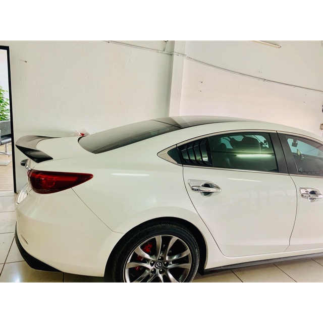 Ốp mang cá kính dành cho mazda 6 2020-2022